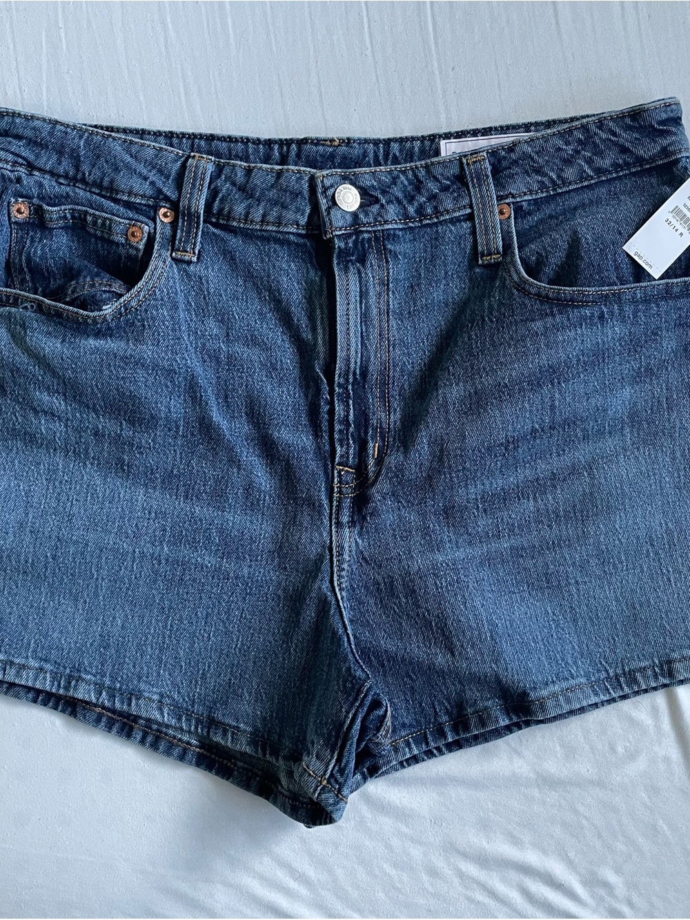 Gap Women’s High Rise A-Line Denim Shorts, Size 32/14R, Medium Wash, NWT